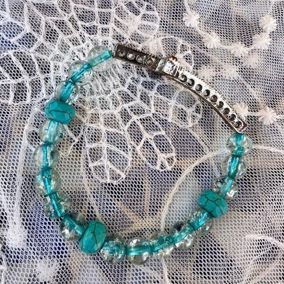 Pink Crystal Cross Stretch Bracelet - Picture 5 of 10